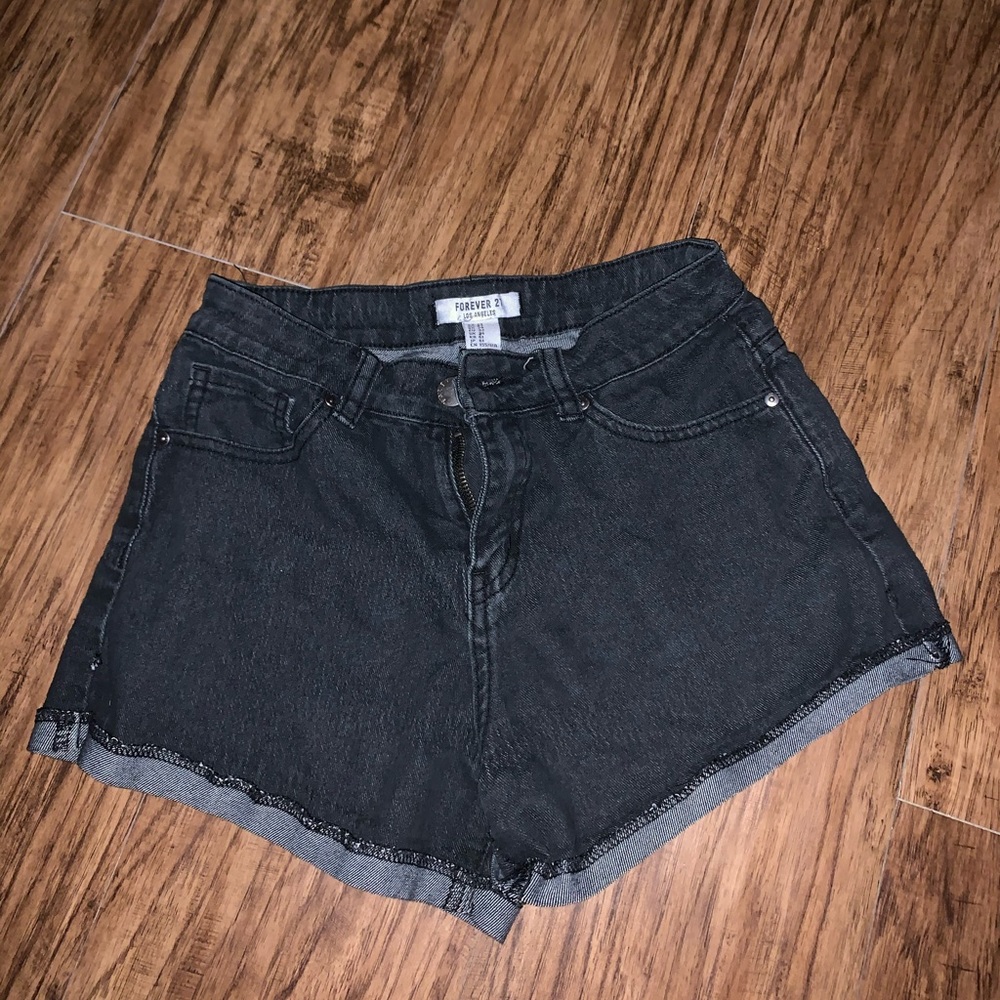 Forever 21 Womens Jean shorts - Picture 2 of 4